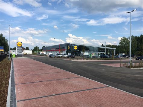 LIDL Maaseik • Maastrichtersteenweg 38 • Openingstijden